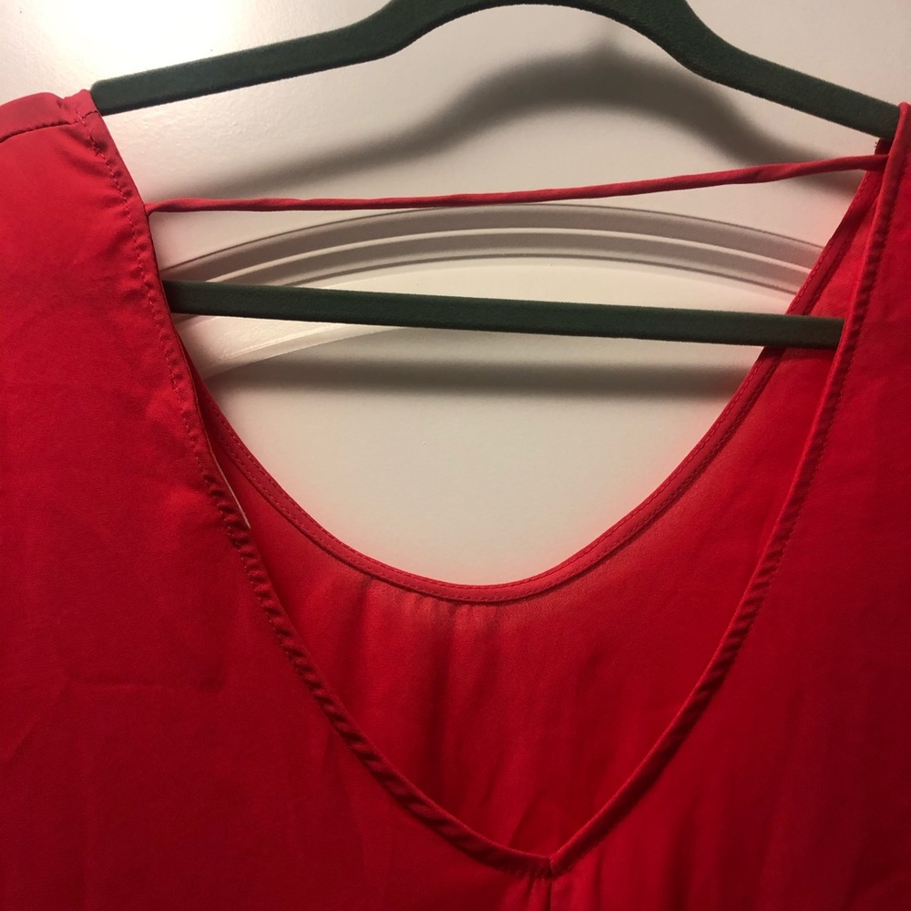 Lush Flowy Top - Picture 3 of 5